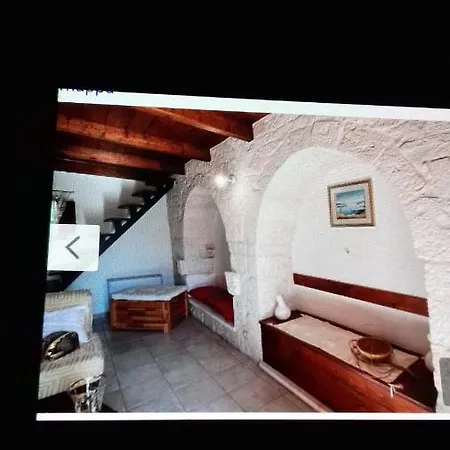 Trullo Del Leccio * La Correggia