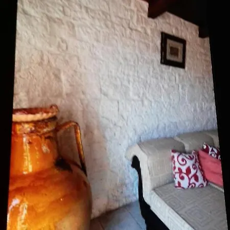 Trullo Del Leccio * La Correggia